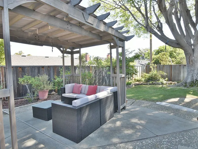 10510 Baywood Ct — Photo 14
