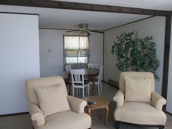 2nd image of 409 E Harlem Ave