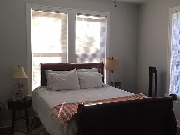 5th image of 3008 Hemphill Park