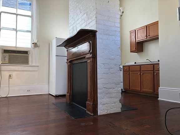 5th image of 1032 Marengo St #B