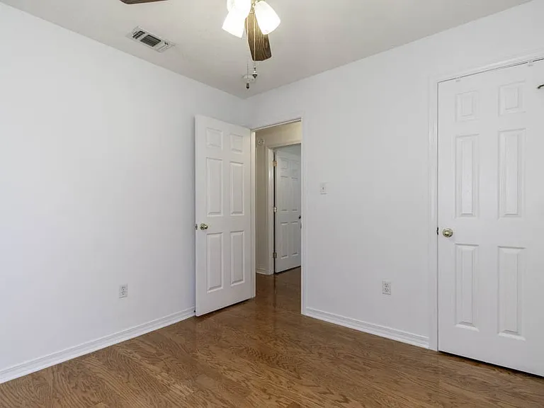 11107 Dede Dr — Photo 20