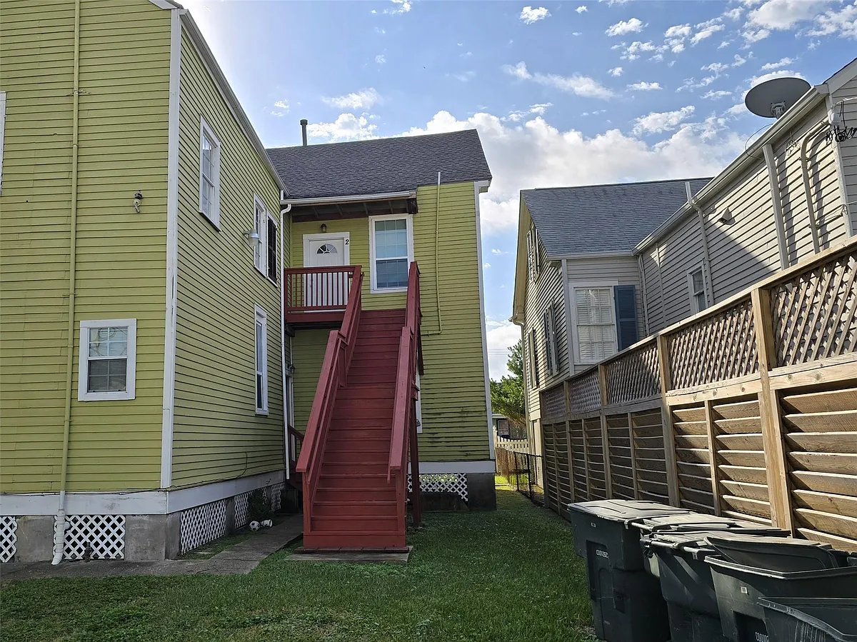 Building Photo - 1614 Market St #4