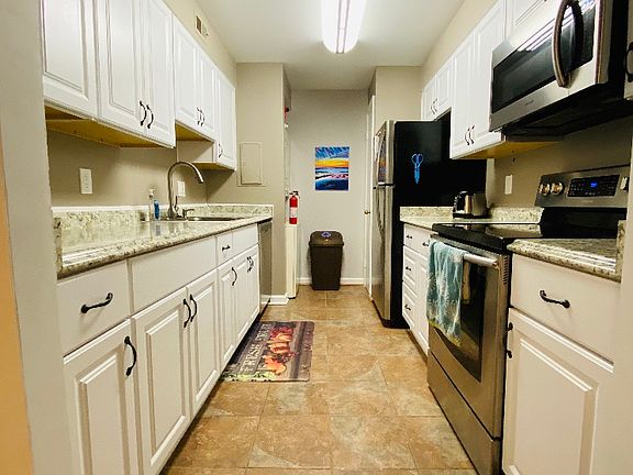 5th image of 801 N Howard St APT 368