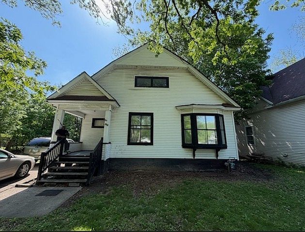 1st image of 220 Kentucky Ave