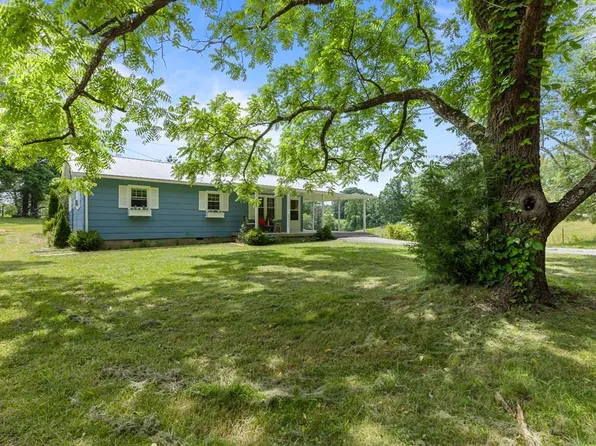 2652 Pickett Park Hwy, Jamestown, TN 38556