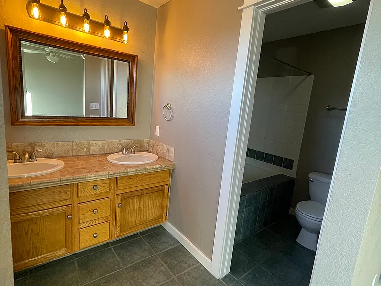 4151 Heritage Way — Photo 30