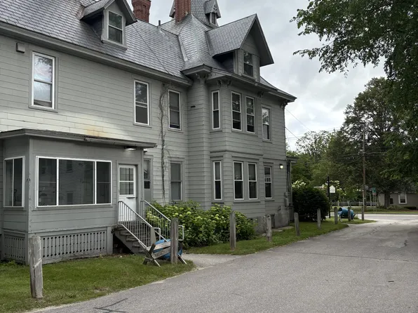 881 Main St APT 5, Contoocook, NH 03229