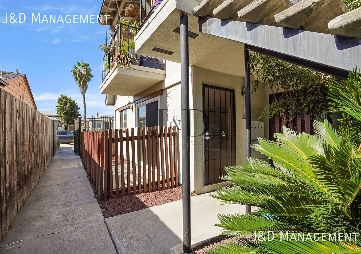 Charming Talmadge Living with Private Fenced Patio & Timeless Brick Accents! — Photo 3