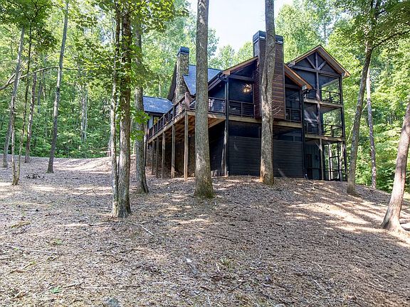 2nd image of 142 Timber Ridge Rd