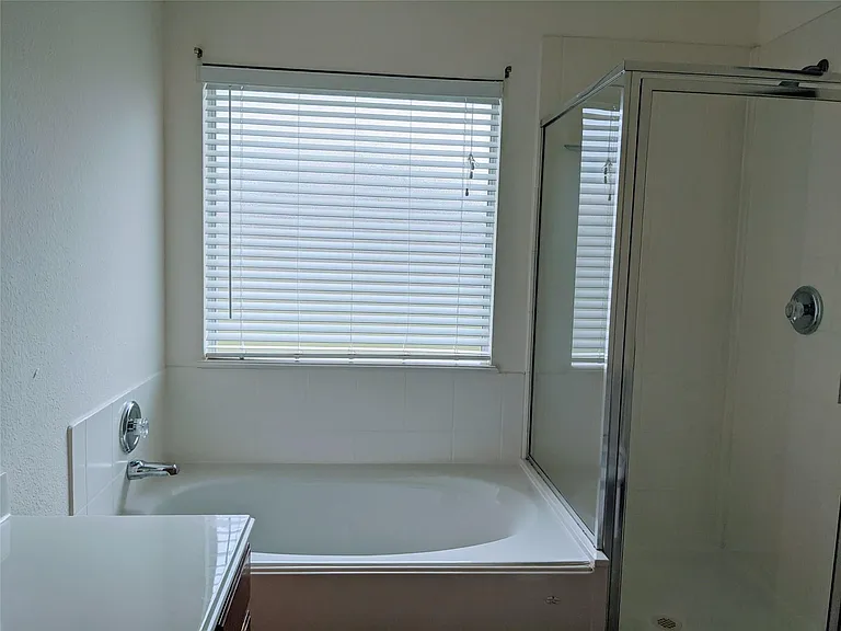 25211 Sierra Woods Ln — Photo 10
