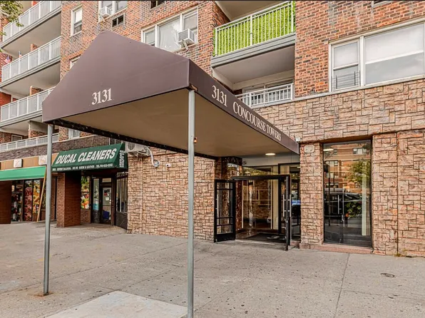 3131 Grand Concourse image 28 of 33