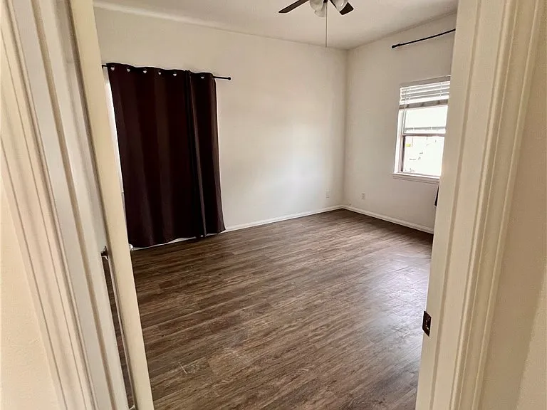 129 W Palmyra Ave — Photo 27