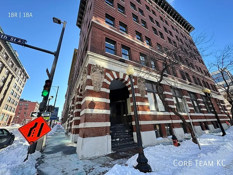 Harvey Dutton Lofts — Photo 11