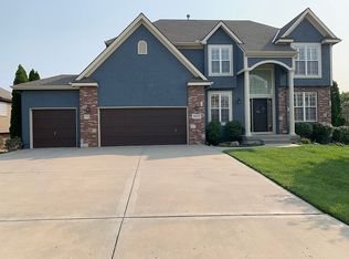 10137 N Lane Dr, Kansas City, MO 64157