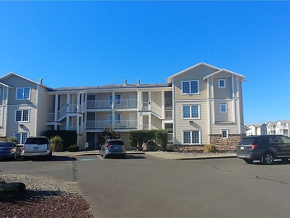 3rd image of 1600 Ocean Ave #214