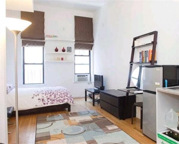 1st image of 355 W 41st St APT 5FW