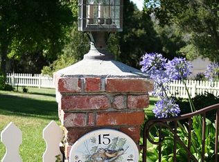 15 Sleepy Hollow Dr, Carmel Valley, CA 93924