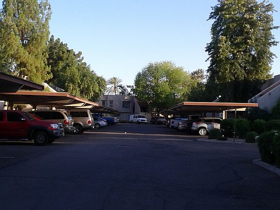 3rd image of 1927 E Hampton Ave Unit 213