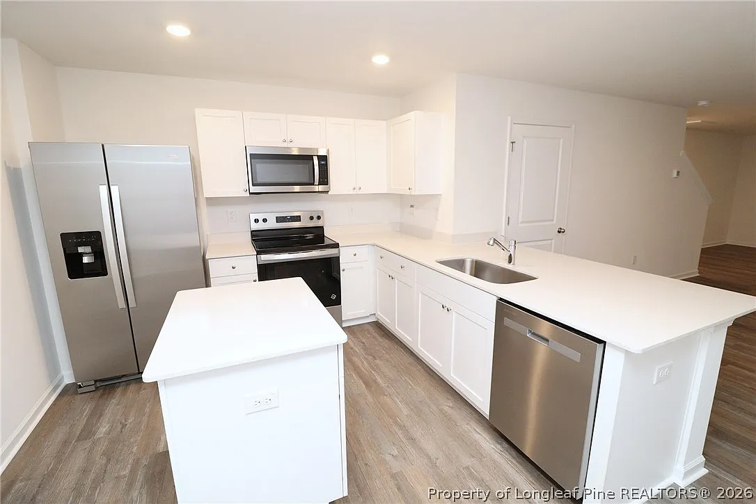 3 bed, 2.5 bath, $1,750 — Photo 3