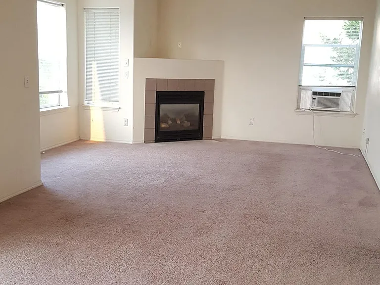 18558 SW Mandy Ct — Photo 5