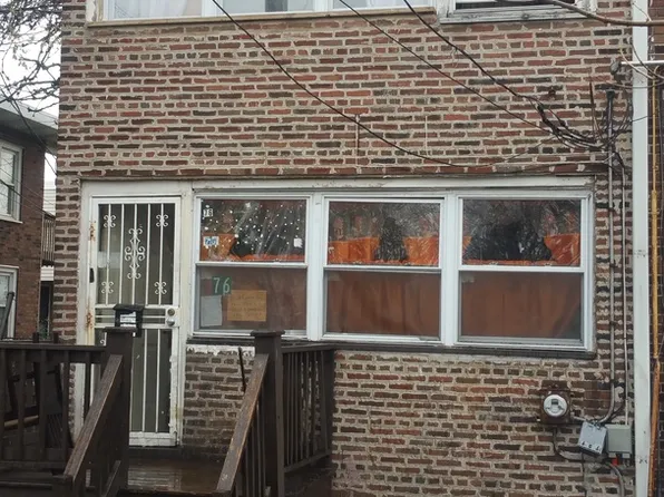 76 E 37th St, Chicago, IL 60653