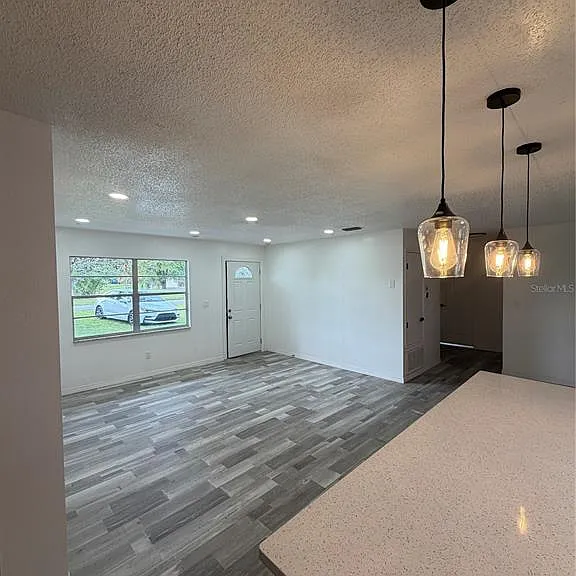 109 Dakota Ave — Photo 11