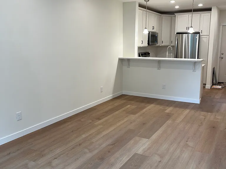 538 Lake Ave — Photo 9