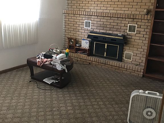 5th image of 377 E 520th Ave
