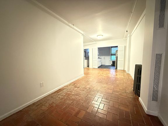 3rd image of 422 Convent Ave #1