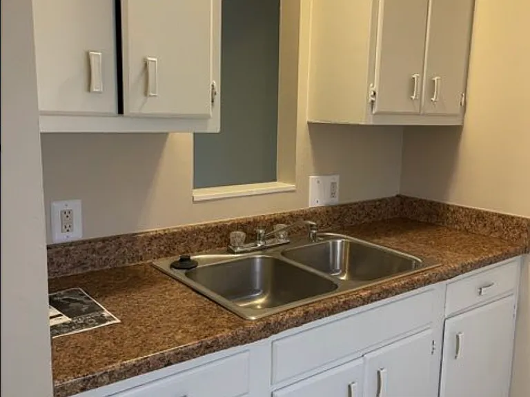 Oak Valley Apartments — Photo 49