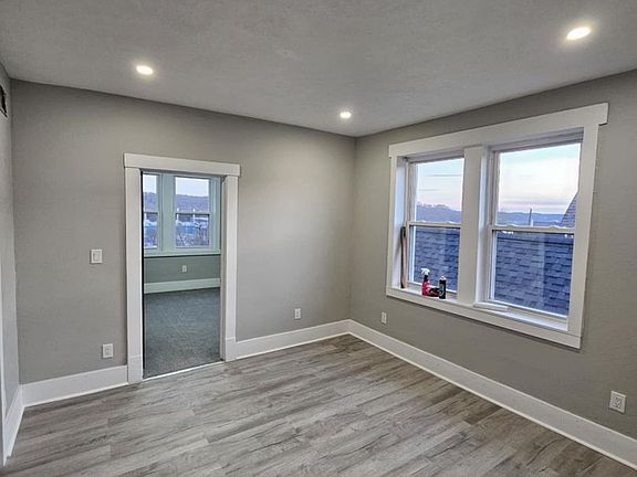 3rd image of 1257 8th Ave
