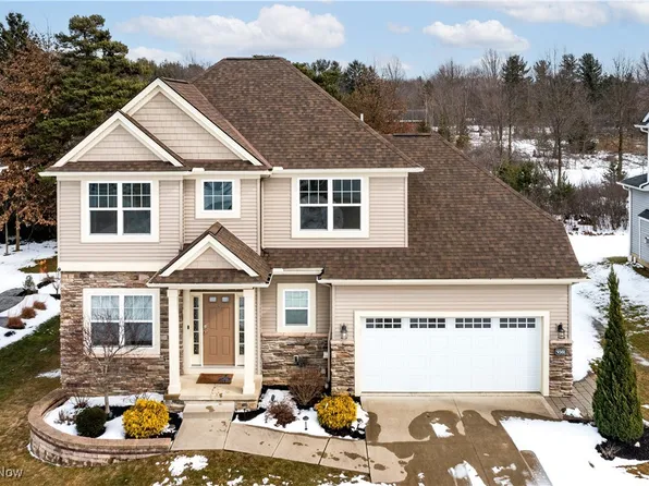 9381 Rockys Ct, Broadview Heights, OH 44147