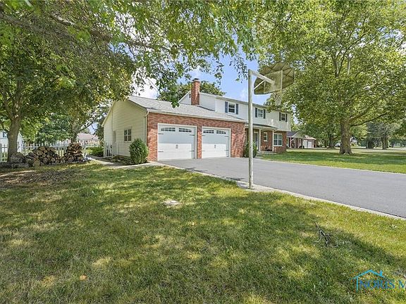 2nd image of 457 Mountain Ash Dr