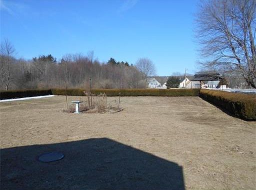 5th image of 17 Millbury Blvd