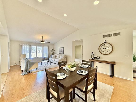 5th image of 2447 Fieldstone Lane