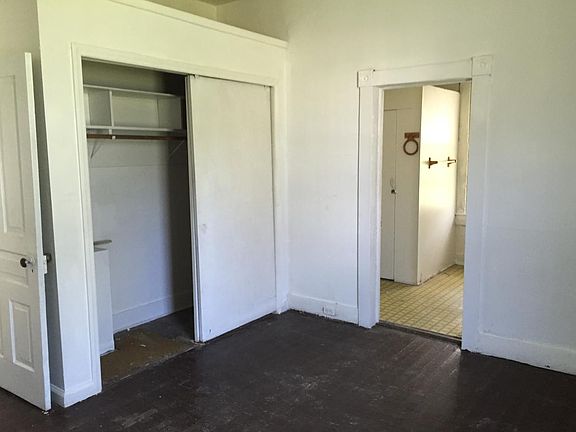 4th image of 705 Paxton St