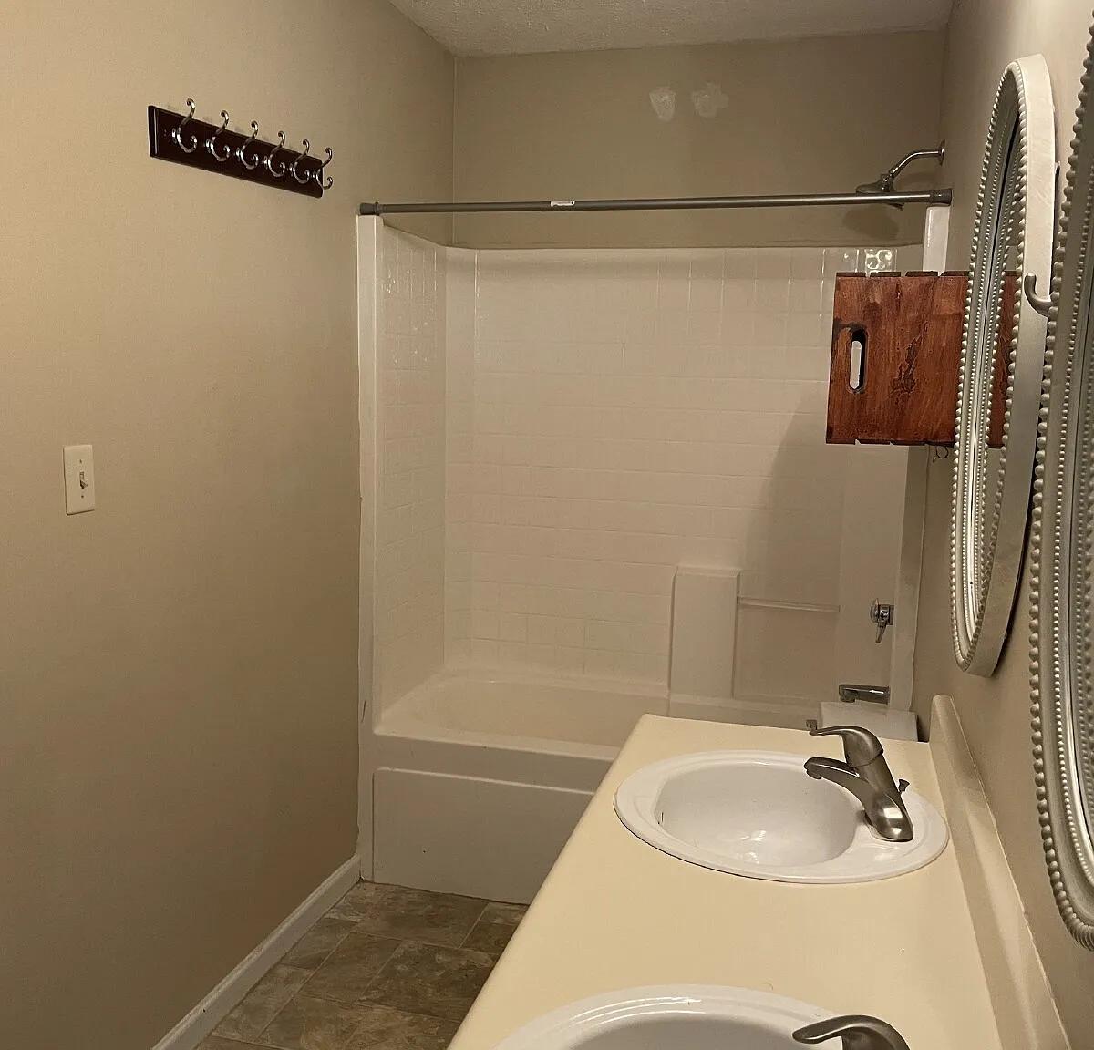 3 bed, 2.5 bath, 1584 sqft, $1,895 — Photo 4