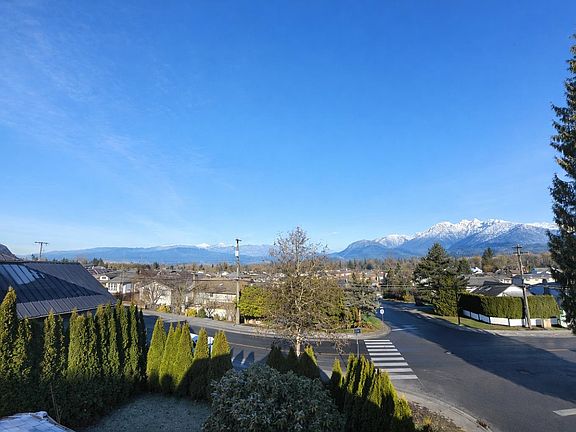 5th image of 12393 Gray St