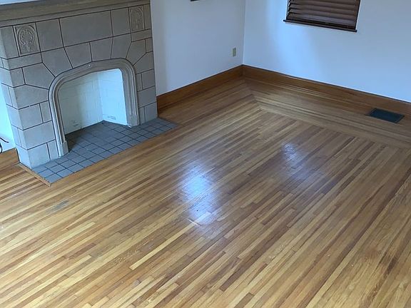 5th image of 3207 Stanhope Ave