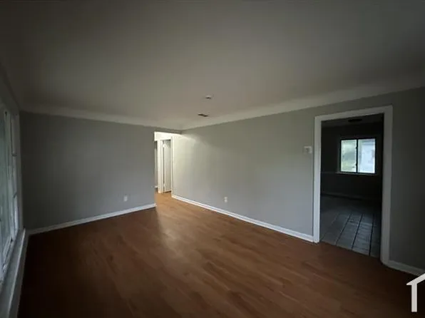 3948 E 186th St, Cleveland, OH 44122