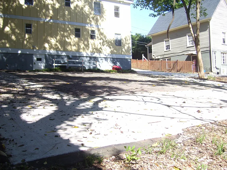 552 Pulaski St — Photo 6