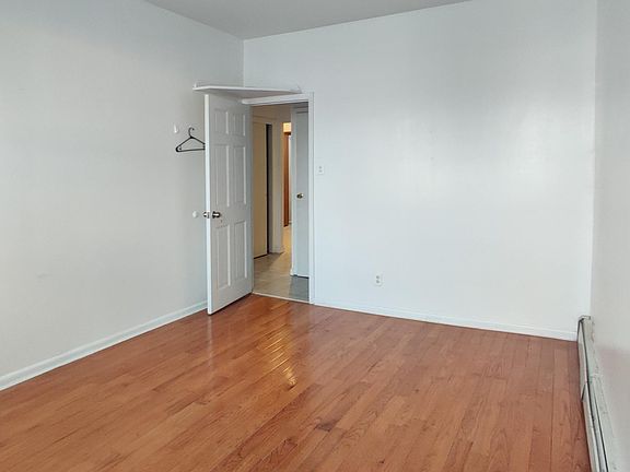 4th image of 57 Bay 8th St #2
