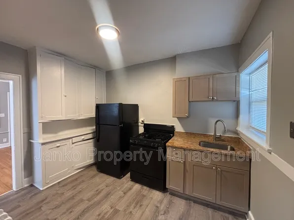 37 W 14th Pl, Chicago Heights, IL