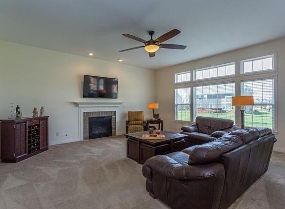 5th image of 14340 Murphy Cir E