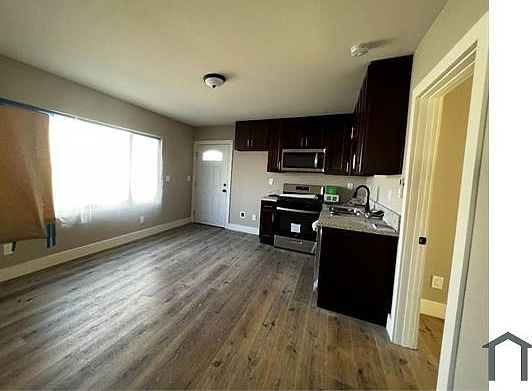 4th image of 543 W 88th St #D
