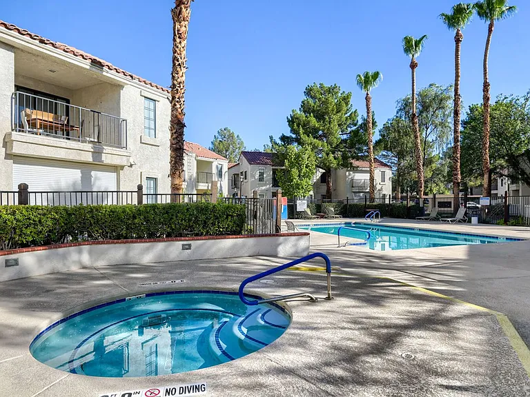4860 Nara Vista Way #102 — Photo 25