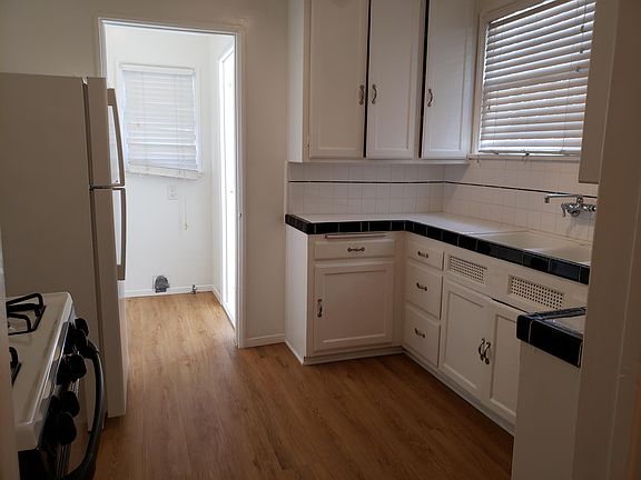 5th image of 9070 Whitworth Dr