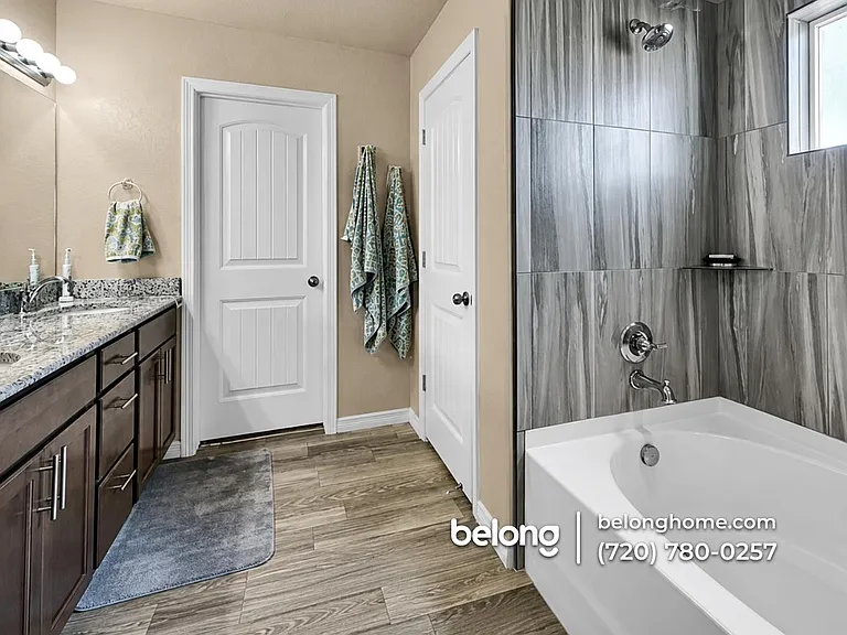 10224 Hidden Park Way — Photo 14