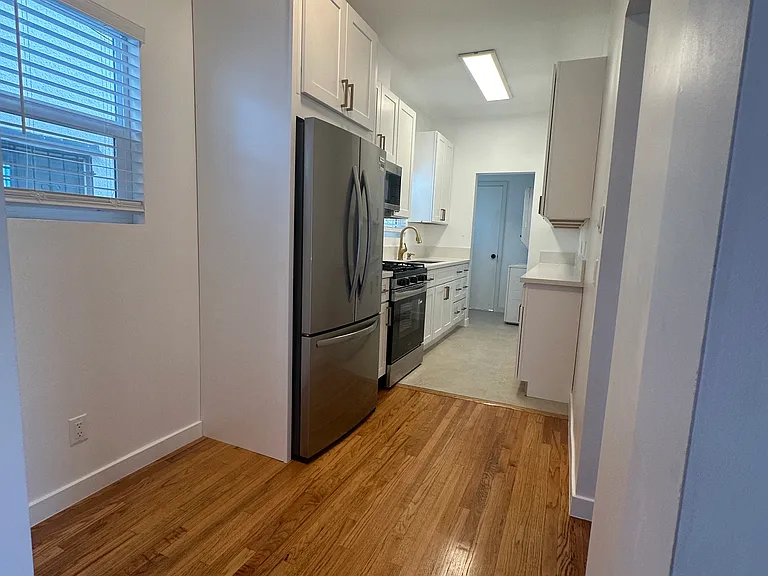 5930 Willoughby Ave #5934-1/2 — Photo 13