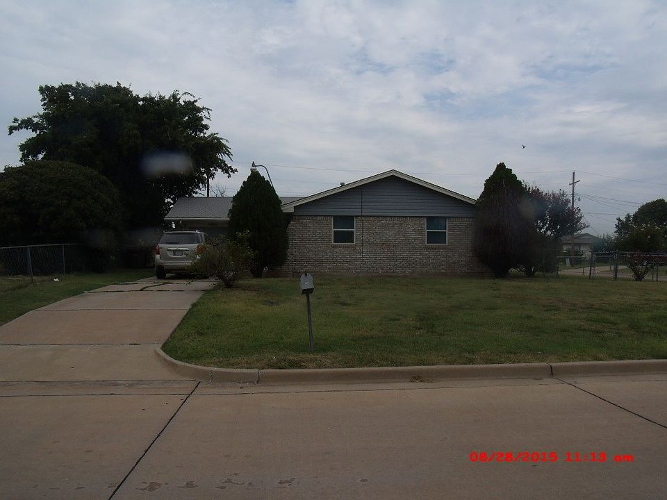 1st image of 4801 NW Lindy Ave